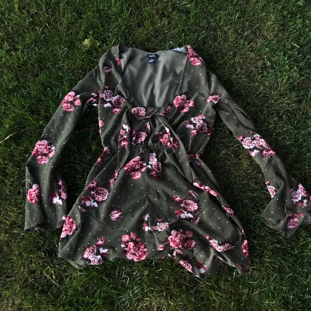 Rue 21 Olvie Green Floral Romper